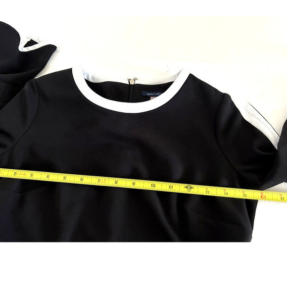 Tommy Hilfiger | Women's Black Sheath Crew Neck Back Zip Dress Size 2 - Picture 5 of 8